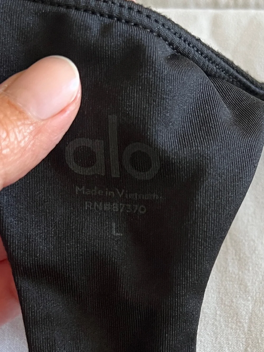 ALO Yoga excellent pre